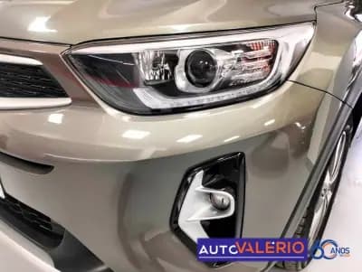 Sell Kia Stonic 2023 - 16950 EUR, 39477 km - AUTO.MOTO.pt