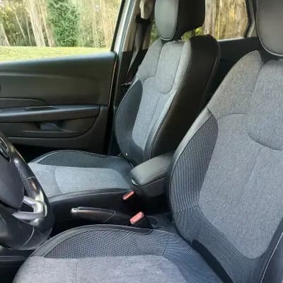 Vendo Renault Captur 2018 - 15800 EUR, 84000 km - AUTO.MOTO.pt