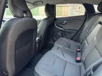 Sell Volvo V40 Cross Country 2013 - 13500 EUR, 164000 km - AUTO.MOTO.pt