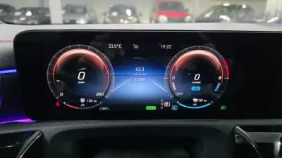 Vendo Mercedes-Benz CLA 250 2021 - 34990 EUR, 57000 km - AUTO.MOTO.pt