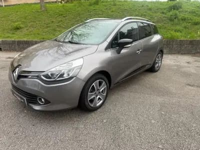 Vendo Renault Clio Sport Tourer 2014 - 7890 EUR, 179000 km - AUTO.MOTO.pt