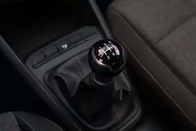 Sell Kia Stonic 2022 - 13999 EUR, 88000 km - AUTO.MOTO.pt