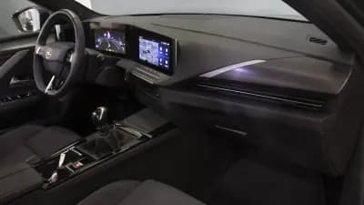 Vendo Opel Astra Sports Tourer 2024 - 21750 EUR, 21000 km - AUTO.MOTO.pt