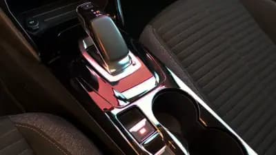 Sell Peugeot e-208 2021 - 17500 EUR, 49000 km - AUTO.MOTO.pt