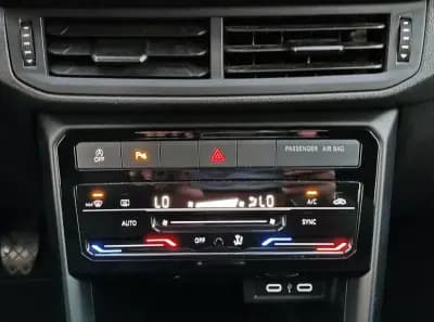 Vendo Volkswagen T-Cross 2022 - 15900 EUR, 80100 km - AUTO.MOTO.pt