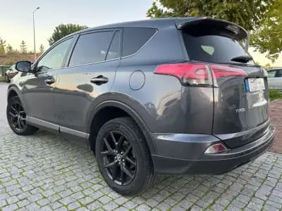 Sell Toyota RAV4 2017 - 28500 EUR, 127120 km - AUTO.MOTO.pt