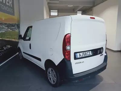 Sell Fiat Doblo 2021 - 10990 EUR, 99701 km - AUTO.MOTO.pt