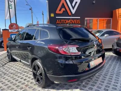 Sell Renault Mégane Break 2011 - 7950 EUR, 132851 km - AUTO.MOTO.pt