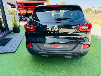 Sell Renault Kadjar 2016 - 18000 EUR, 105000 km - AUTO.MOTO.pt