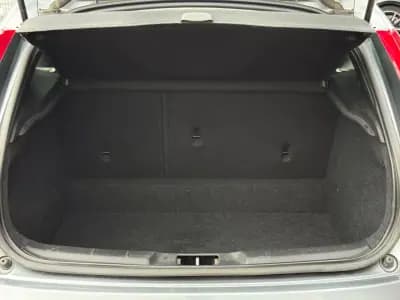 Vendo Volvo V40 2018 - 16850 EUR, 87000 km - AUTO.MOTO.pt