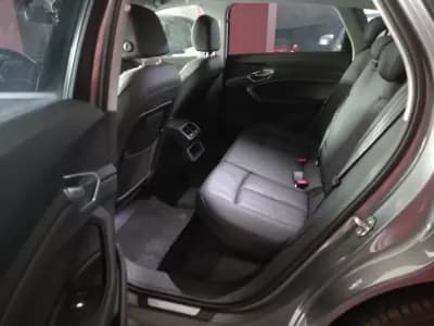 Vendo Audi e-tron 2020 - 26900 EUR, 91000 km - AUTO.MOTO.pt