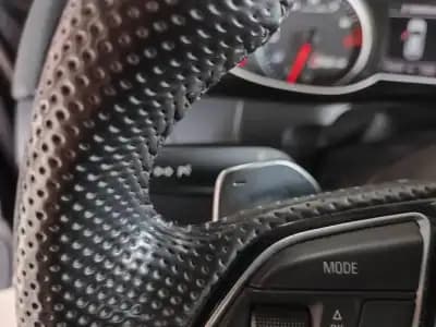 Vendo Audi RS4 Avant 2013 - 45900 EUR, 113000 km - AUTO.MOTO.pt