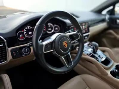 Vendo Porsche Cayenne Coupé 2021 - 89900 EUR, 57000 km - AUTO.MOTO.pt