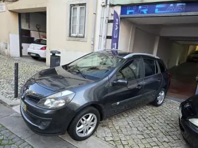 Vendo Renault Clio Break 2008 - 3999 EUR, 208437 km - AUTO.MOTO.pt