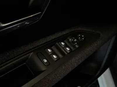 Vendo Peugeot 3008 2022 - 19990 EUR, 171600 km - AUTO.MOTO.pt