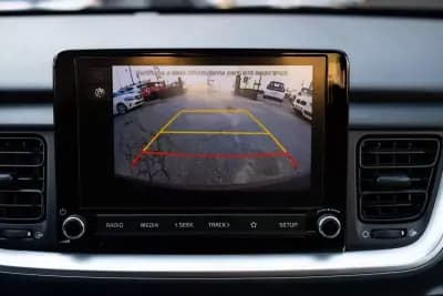 Sell Kia Stonic 2022 - 13999 EUR, 93000 km - AUTO.MOTO.pt