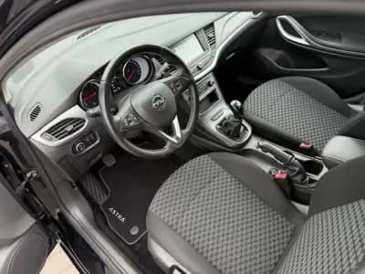 Sell Opel Astra 2019 - 14900 EUR, 66440 km - AUTO.MOTO.pt