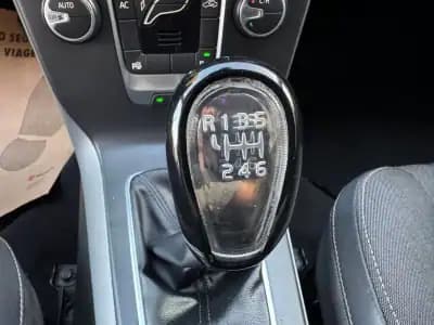 Sell Volvo V40 Cross Country 2013 - 13500 EUR, 164000 km - AUTO.MOTO.pt