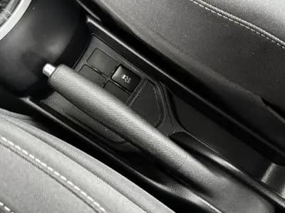 Sell Toyota Yaris 2017 - 11990 EUR, 110000 km - AUTO.MOTO.pt