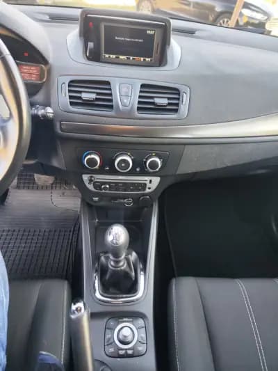 Vendo Renault Mégane Sport Tourer 2014 - 9980 EUR, 92200 km - AUTO.MOTO.pt