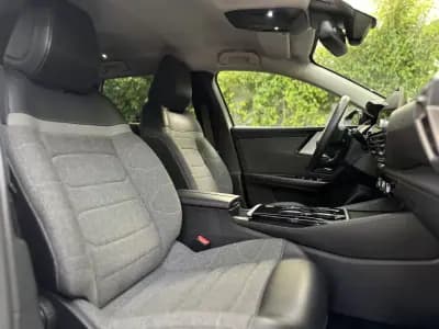 Vendo Citroën C5 X 2023 - 19000 EUR, 97000 km - AUTO.MOTO.pt