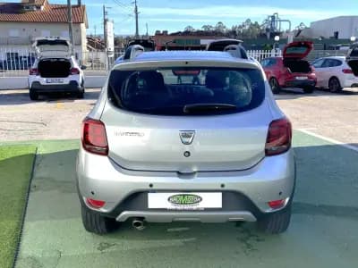 Vendo Dacia Sandero 2020 - 11800 EUR, 172967 km - AUTO.MOTO.pt
