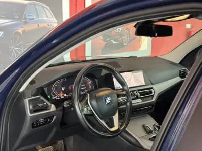 Vendo BMW 318 2022 - 31990 EUR, 121526 km - AUTO.MOTO.pt