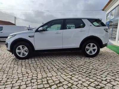 Vendo Land Rover Discovery Sport 2015 - 17490 EUR, 146000 km - AUTO.MOTO.pt