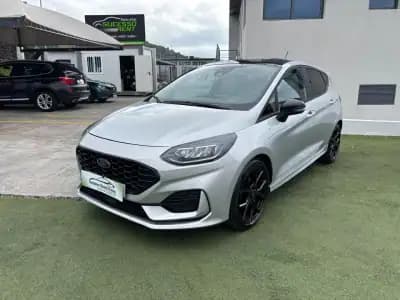 Vendo Ford Fiesta 2022 - 19490 EUR, 60249 km - AUTO.MOTO.pt