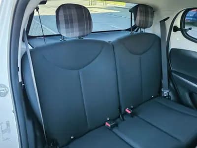 Vendo Peugeot 108 2018 - 9999 EUR, 180453 km - AUTO.MOTO.pt