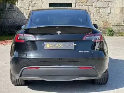 Vendo Tesla Model Y 2022 - 39999 EUR, 101000 km - AUTO.MOTO.pt