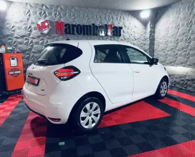 Vendo Renault Zoe 2022 - 14500 EUR, 74418 km - AUTO.MOTO.pt