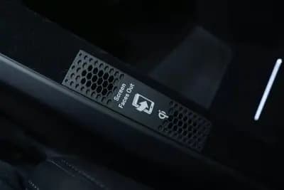 Sell Porsche Taycan 2020 - 76950 EUR, 45000 km - AUTO.MOTO.pt