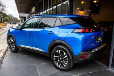 Vendo Peugeot e-2008 2021 - 20850 EUR, 59500 km - AUTO.MOTO.pt