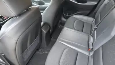 Vendo Hyundai i30 Fastback 2019 - 16500 EUR, 65000 km - AUTO.MOTO.pt