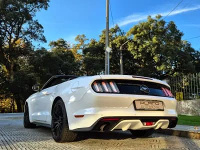 Vendo Ford Mustang 2015 - 37500 EUR, 159000 km - AUTO.MOTO.pt