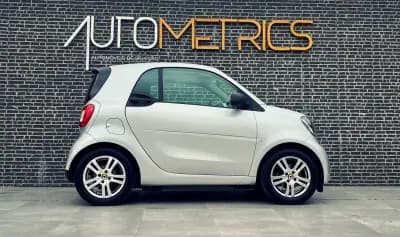 Sell Smart Fortwo Cabrio 2018 - 10750 EUR, 80000 km - AUTO.MOTO.pt