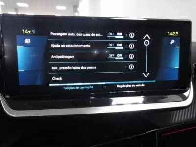 Sell Peugeot e-208 2021 - 18500 EUR, 46000 km - AUTO.MOTO.pt