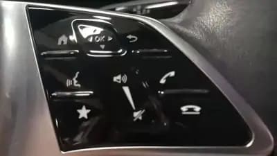 Sell Mercedes-Benz GLC 220 2024 - 69680 EUR, 20294 km - AUTO.MOTO.pt