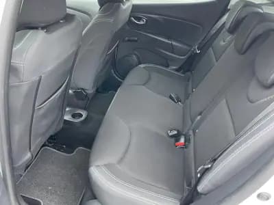 Sell Renault Clio 2017 - 12500 EUR, 142000 km - AUTO.MOTO.pt