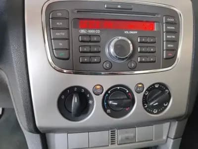 Vendo Ford Focus 2011 - 6750 EUR, 180000 km - AUTO.MOTO.pt