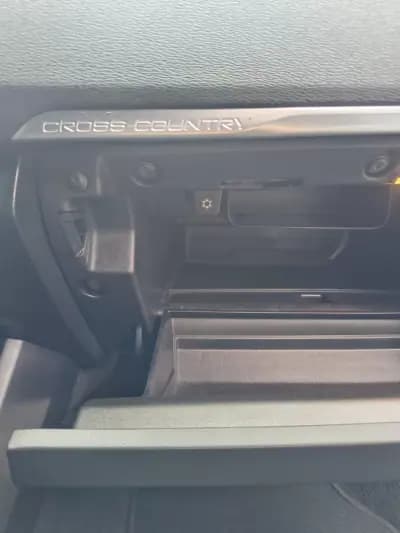 Vendo Volvo V40 Cross Country 2015 - 13900 EUR, 162000 km - AUTO.MOTO.pt