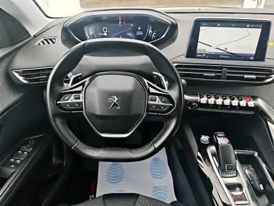 Vendo Peugeot 3008 2020 - 18600 EUR, 122000 km - AUTO.MOTO.pt