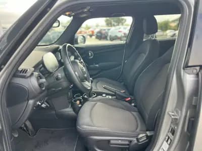 Sell MINI 2023 - 25750 EUR, 34717 km - AUTO.MOTO.pt