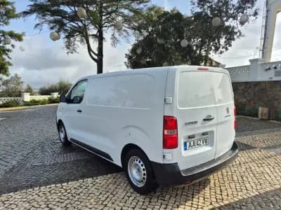 Vendo Peugeot Expert 2020 - 12950 EUR, 124434 km - AUTO.MOTO.pt
