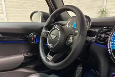 Vendo MINI 2021 - 26950 EUR, 34244 km - AUTO.MOTO.pt