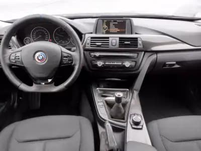 Vendo BMW 320 2013 - 14750 EUR, 170000 km - AUTO.MOTO.pt