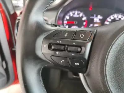 Sell Kia Rio 2019 - 12500 EUR, 66000 km - AUTO.MOTO.pt