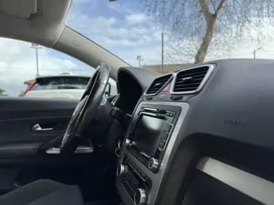 Vendo Volkswagen Scirocco 2010 - 10900 EUR, 189000 km - AUTO.MOTO.pt