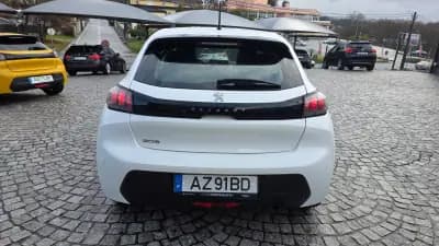 Vendo Peugeot 208 2023 - 14990 EUR, 31000 km - AUTO.MOTO.pt
